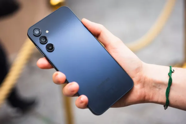 گوشی سامسونگ مدل Galaxy A15 4G دو سیم کارت ظرفیت 256 گیگابایت و رم 8 گیگابایت
